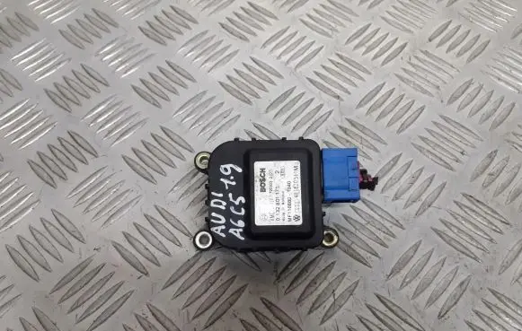 Audi A6 S6 C5 4B Central body control module 8B1820511M
