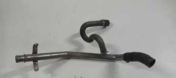 Chevrolet Camaro Engine coolant pipe/hose 84128868