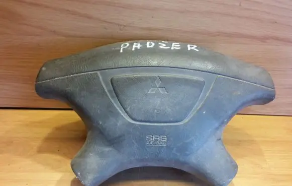 Mitsubishi Pajero Steering wheel airbag BMA73E3QARW