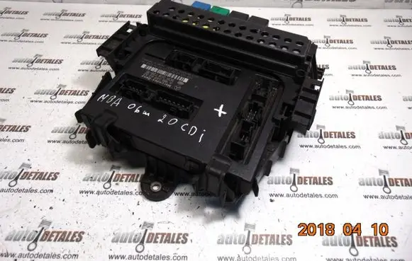 Mercedes-Benz A W169 SAM control unit A1695454232