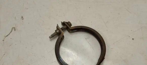 Mercedes-Benz C AMG W205 Muffler pipe connector clamp A0009953633