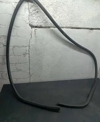 Volkswagen Golf V Front door rubber seal 1K5867911 101530