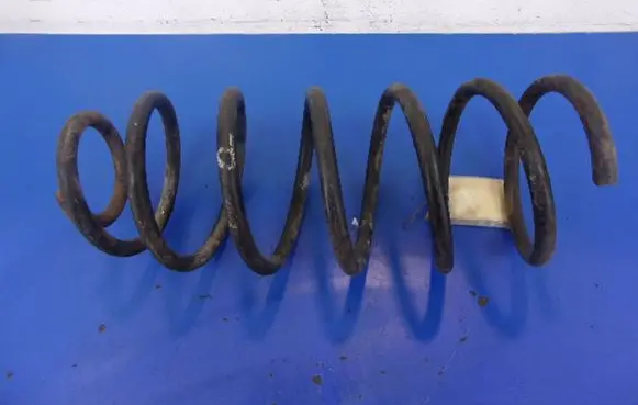 Volkswagen PASSAT B3 Front coil spring