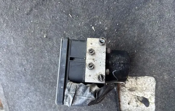 Peugeot 1007 ABS Pump 10096011543 00009778E0 9654777580