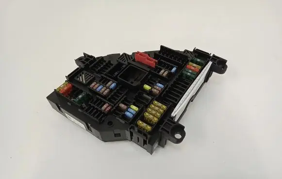 BMW X3 F25 Fuse module 9210859 921085903