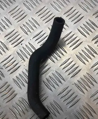 Toyota Avensis T250 Engine coolant pipe/hose