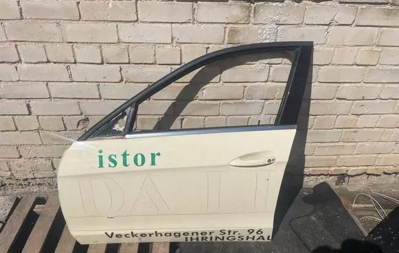 Mercedes-Benz E W212 Front door A2127200105