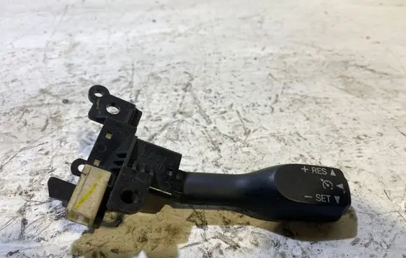 Toyota Avensis T270 Cruise control stalk 18A174