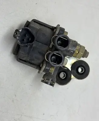 Lexus LS 400 Front shock absorber actuator solenoid 4809650030