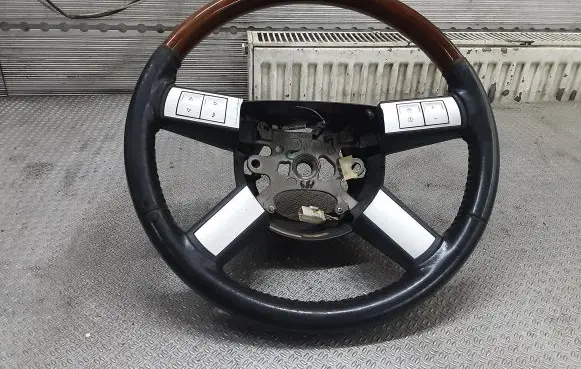 Chrysler 300 - 300C Steering wheel