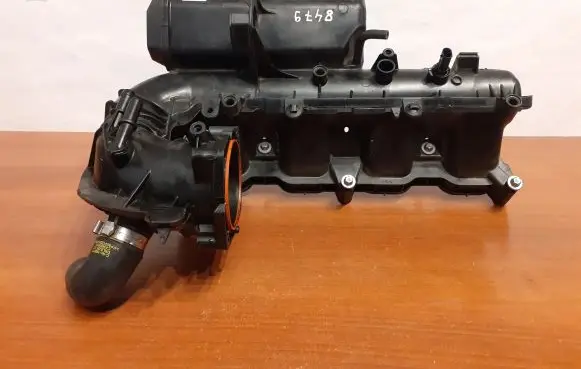 Mercedes-Benz C W205 Intake manifold 8479 A2740900337