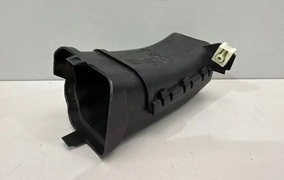 BMW 4 G22 G23 G24 G26 Brake cooling air channel/duct 9477026