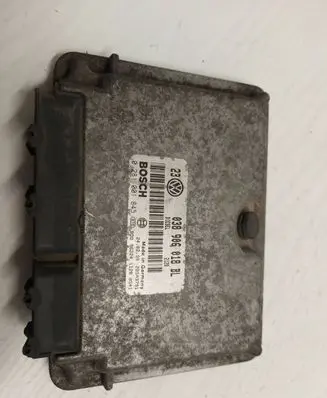 Volkswagen Golf IV Engine control unit/module 038906018BL 0281001845 28SA379