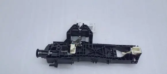 Rear door exterior handle/bracket