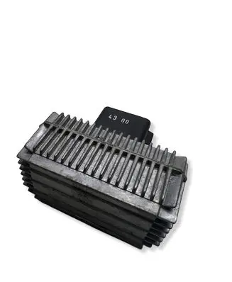 Volkswagen PASSAT B6 Glow plug pre-heat relay 09132691 51299008