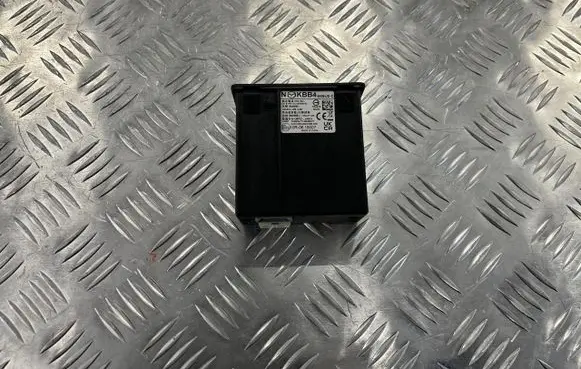 Mazda 3 USB socket connector KBB4-669U0
