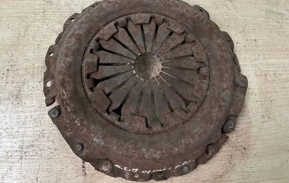 Peugeot 307 Pressure plate 
