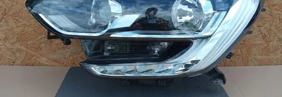 Renault Megane IV Headlight/headlamp 260603157R