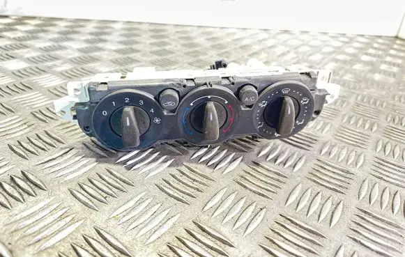 Ford C-MAX I Climate control unit 3M5T19980AD