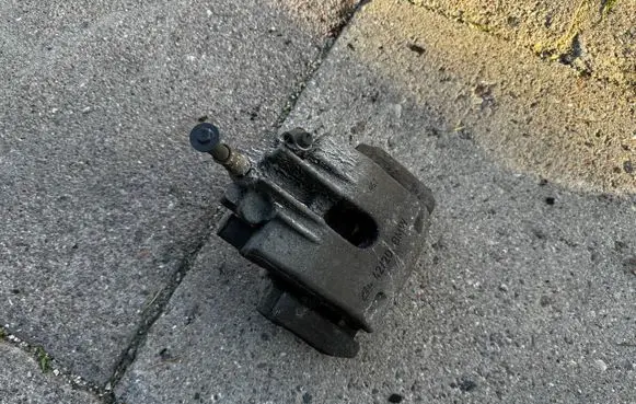 BMW 5 E60 E61 Rear brake caliper 4220bmw 4220