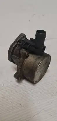 Volvo S40, V40 Vacuum pump