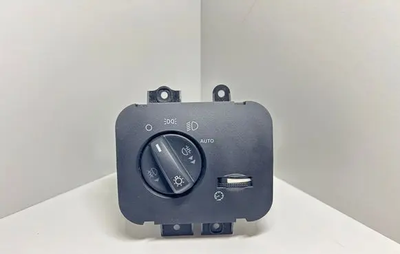 Land Rover Range Rover Sport L320 Light switch YUD501480PVJ
