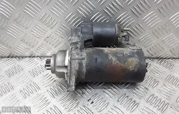 Volkswagen Golf IV Starter motor