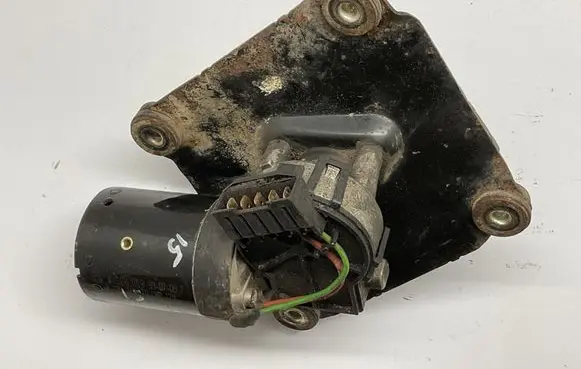 Volvo S40, V40 Wiper motor 0390241170 0589907092