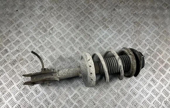 Subaru Forester SJ Front shock absorber with coil spring 20310SG000