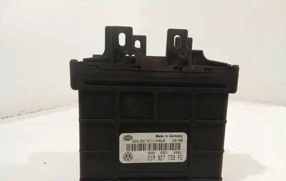 Volkswagen PASSAT B5 Other control units/modules 01M927733FE 5DG00797110 000300012090