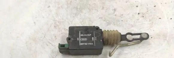 Audi A4 S4 B5 8D Central locking motor 406204247 8D9962115A