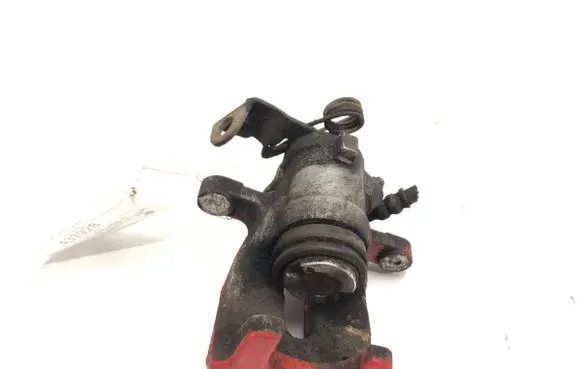 Opel Zafira A Rear brake caliper