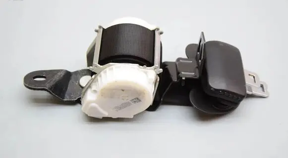 BMW X1 F48 F49 Middle seatbelt (rear) 7469270