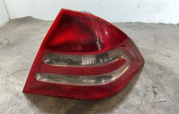 Mercedes-Benz C AMG W203 Rear/tail lights