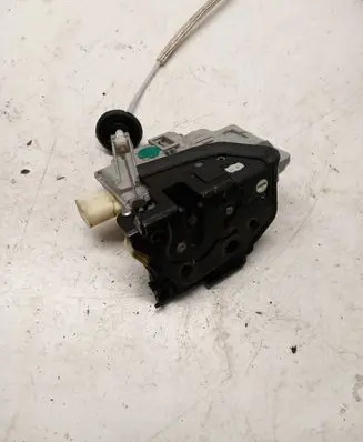 Audi Q7 4L Front door lock