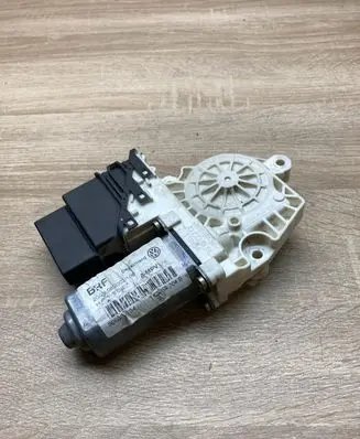 Volkswagen Touran I Rear door window regulator motor 1K0959704B 993425100
