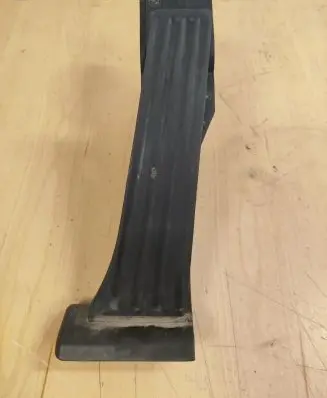 BMW X5 E53 Accelerator throttle pedal 3542677270501 35426772705 6772705