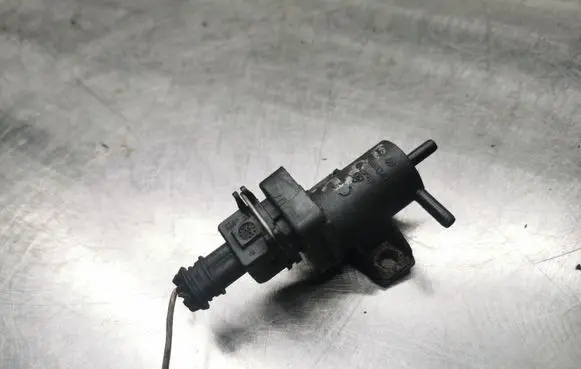 Renault Trafic II (X83) Turbo solenoid valve