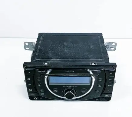Toyota Hilux (AN10, AN20, AN30) Radio/CD/DVD/GPS head unit DEHM8247ZT PZ47600212A0