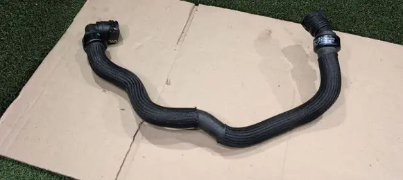 Peugeot 3008 II Engine coolant pipe/hose 9822192580