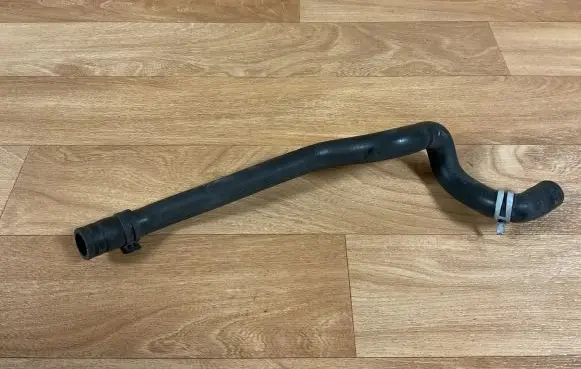 BMW 5 E60 E61 Engine coolant pipe/hose