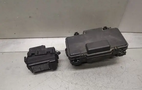 Honda Civic Fuse module S6FG0 S6FG4