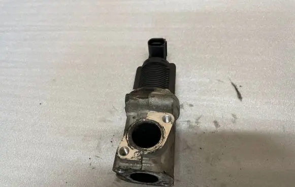 Opel Astra H EGR valve 722946380