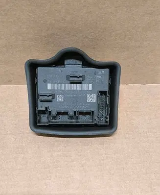 Audi Q3 F3 Door control unit/module 5Q0959592K 5Q0959592F