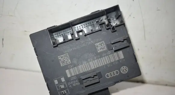 Audi A7 S7 4G Door control unit/module 4G8959795J