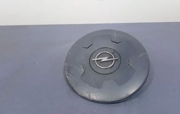 Opel Movano A R17 wheel hub/cap/trim 8200035459