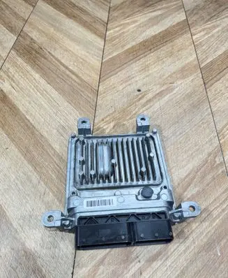 Mercedes-Benz C AMG W204 Engine control unit/module A6519007500 28336101