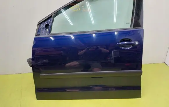 Volkswagen Polo Front door LB5N
