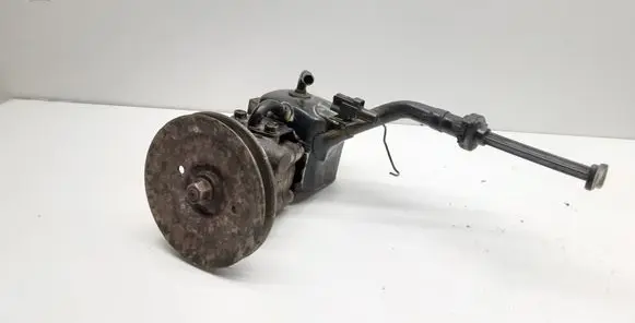 Mazda MPV Power steering pump LA0132600G