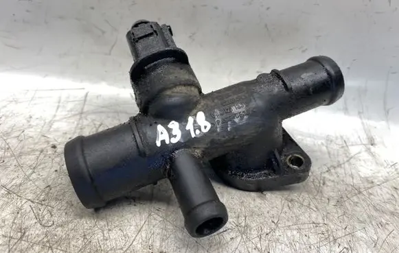 Audi A3 S3 8L Engine coolant pipe/hose 06a121133c